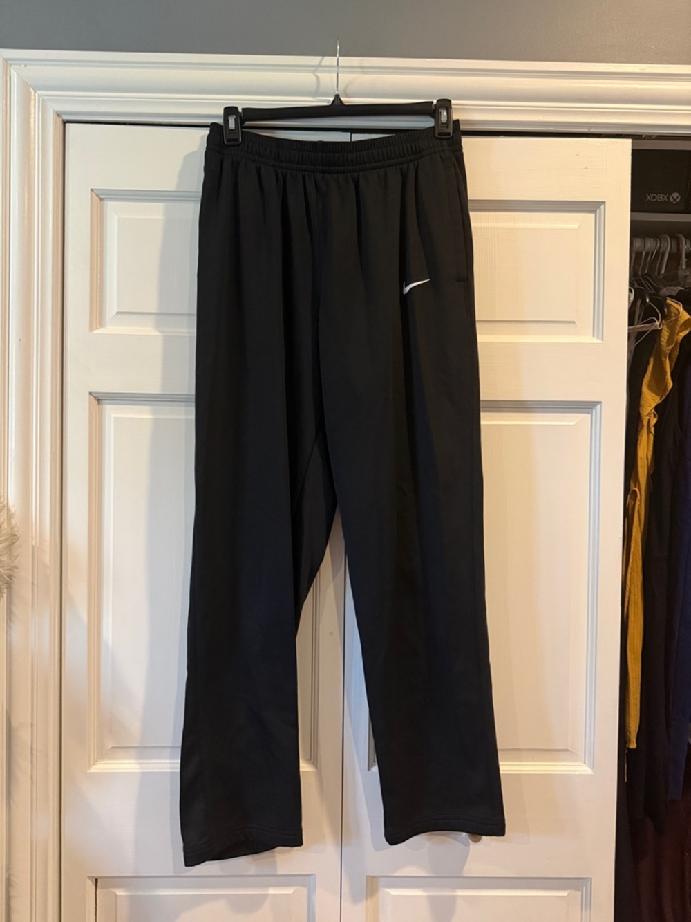 Nike Black Men's Jogger-Style Sweatpants with White Swoosh